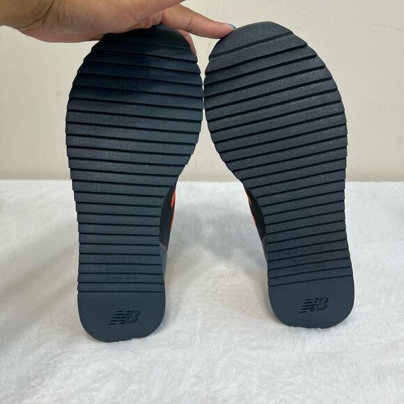 NEW BALANCE Classic Traditionnels Shows Grey and Neon Orange 9 Men NEW - Picture 8 of 10